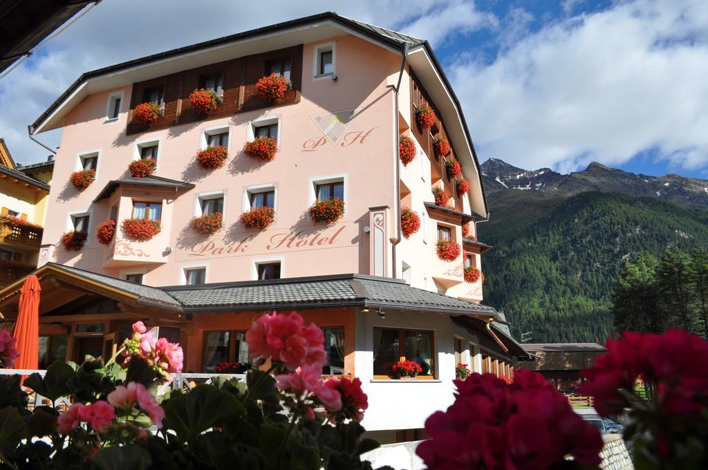 Park Hotel Santa Caterina Valfurva Eksteriør billede